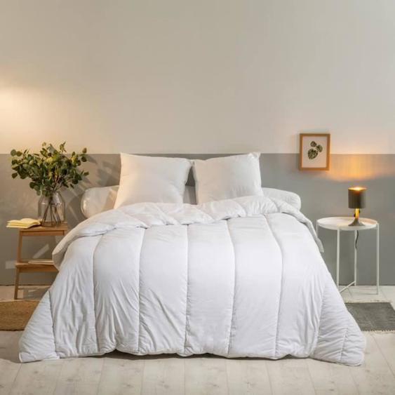 Couette Chaude Anti-acariens Bleu Calin - Traitement Sanitized® - 140x200cm Blanc